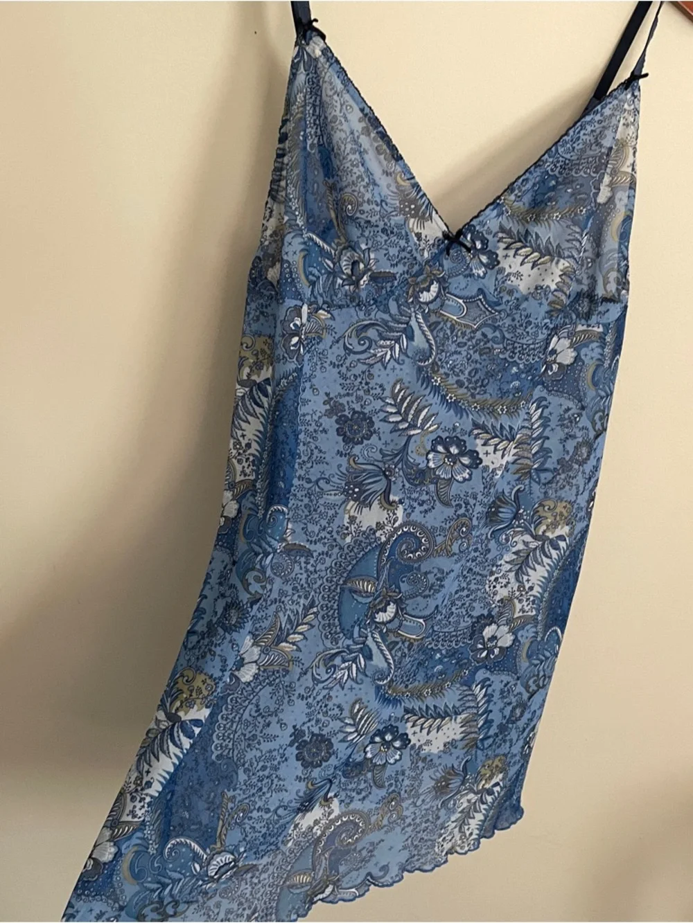 Vintage Blue Floral Satin Slip Chemise with Navy Straps - Picture 5 of 11
